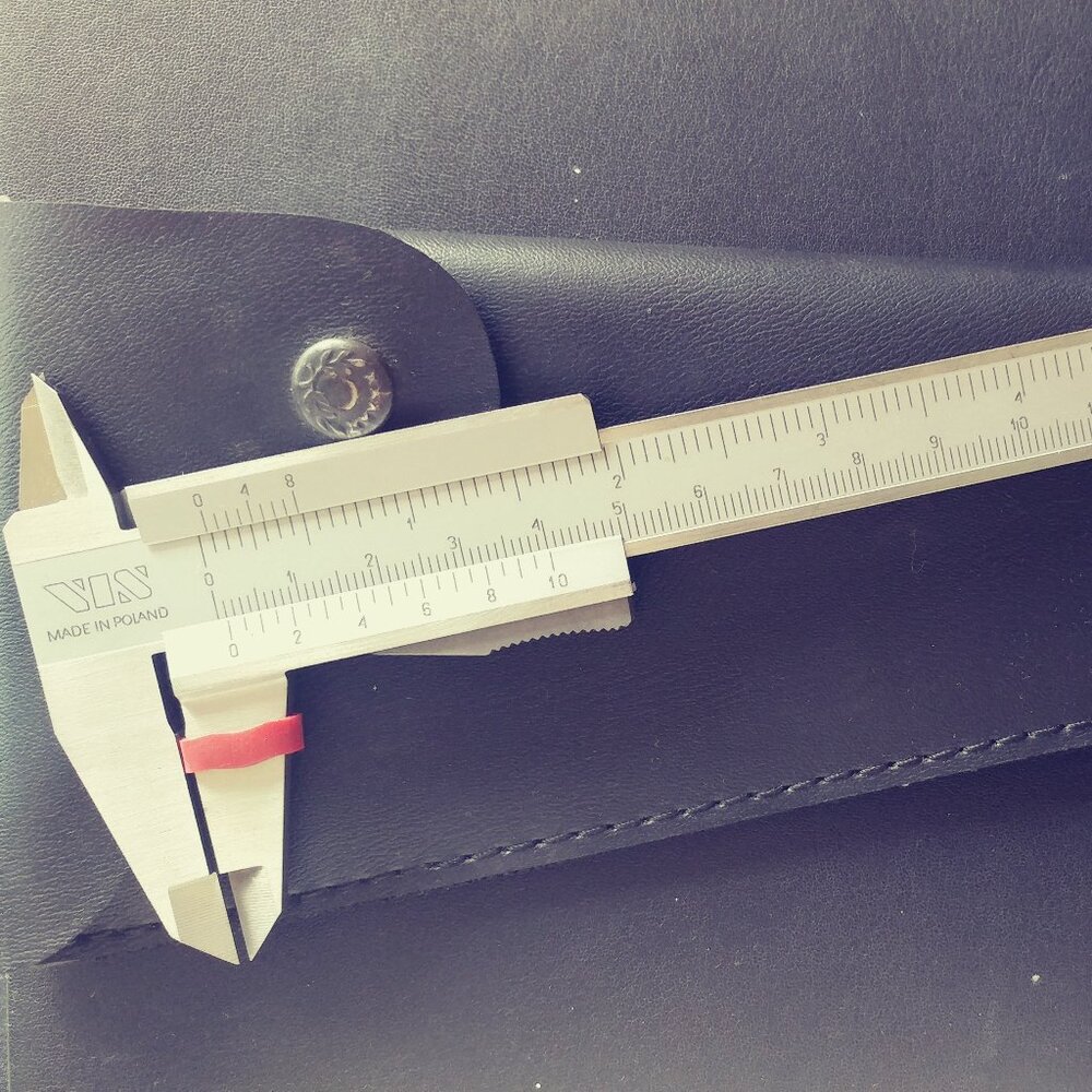 Vernier Caliper chrome with thumb lock( 0-6"/150mm Measuring Range)